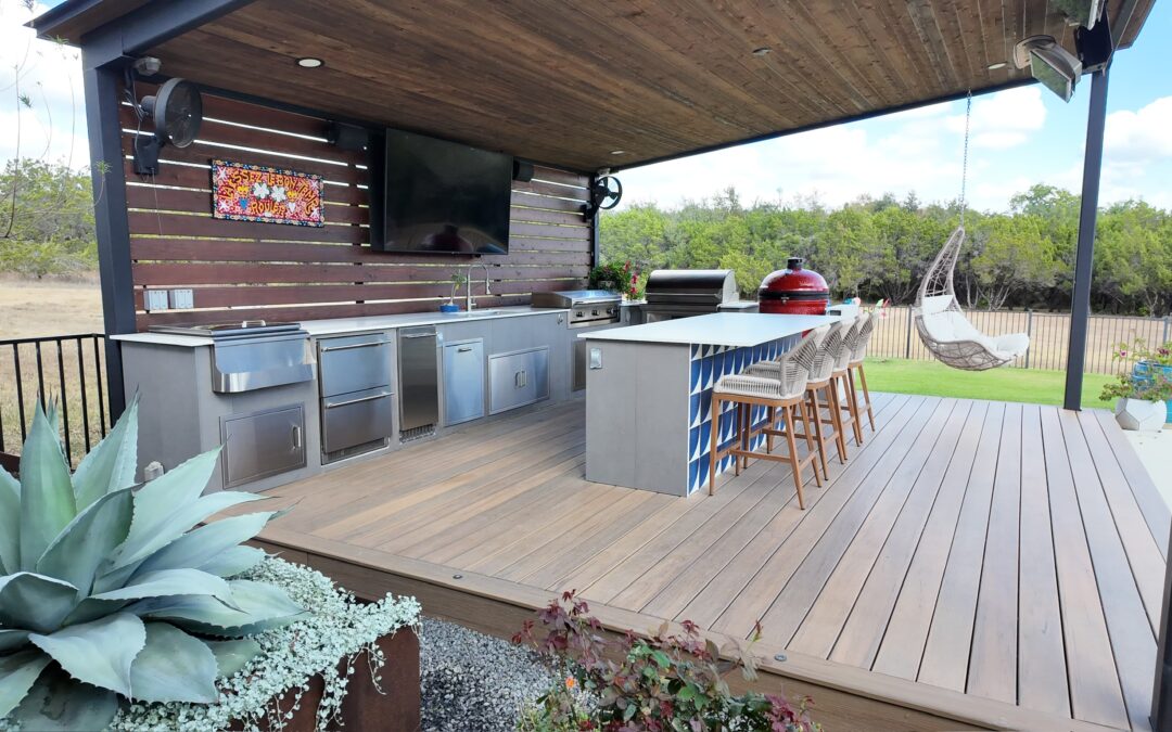 Firing Up Outdoor Kitchens in Austin: Top Trends for Summer 2025